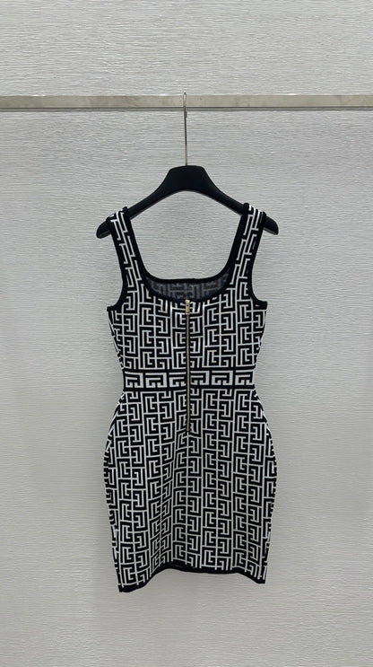 260315 New model maze-style high-waisted backless knitted dress
