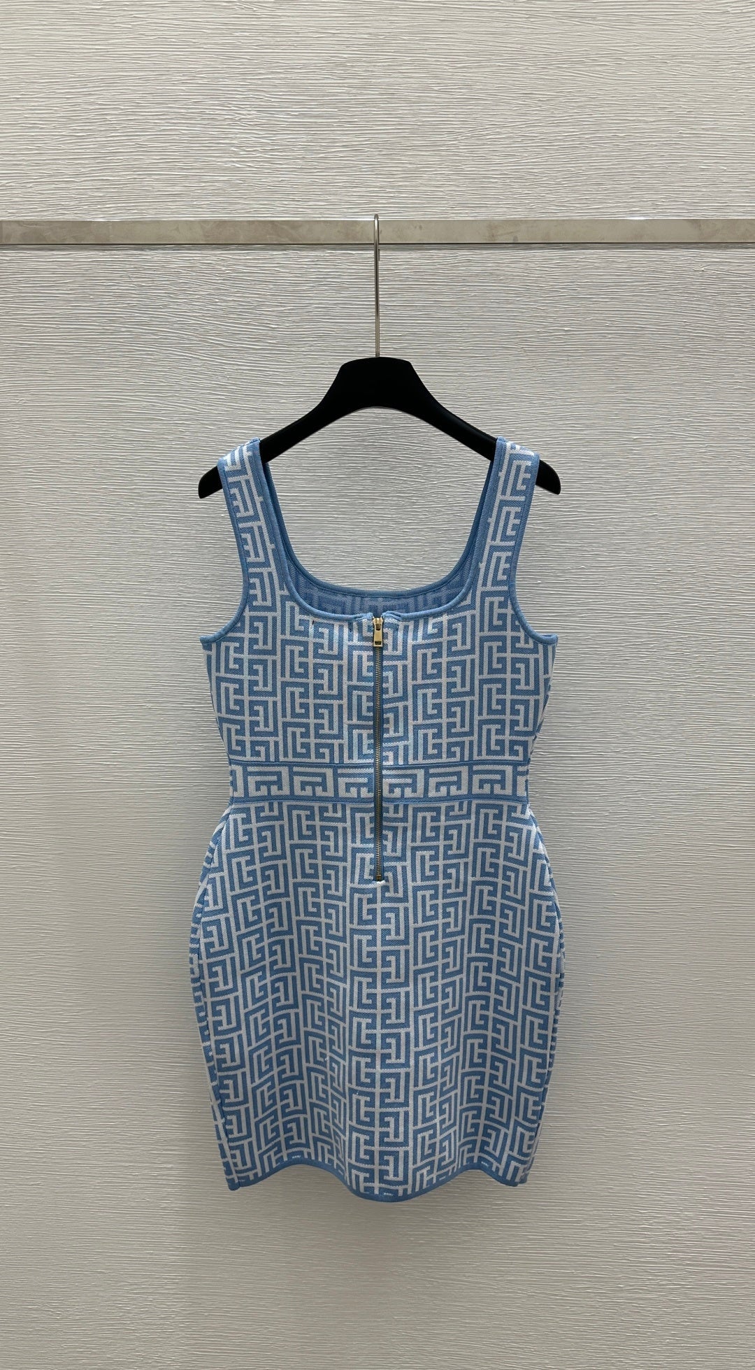 260315 New model maze-style high-waisted backless knitted dress
