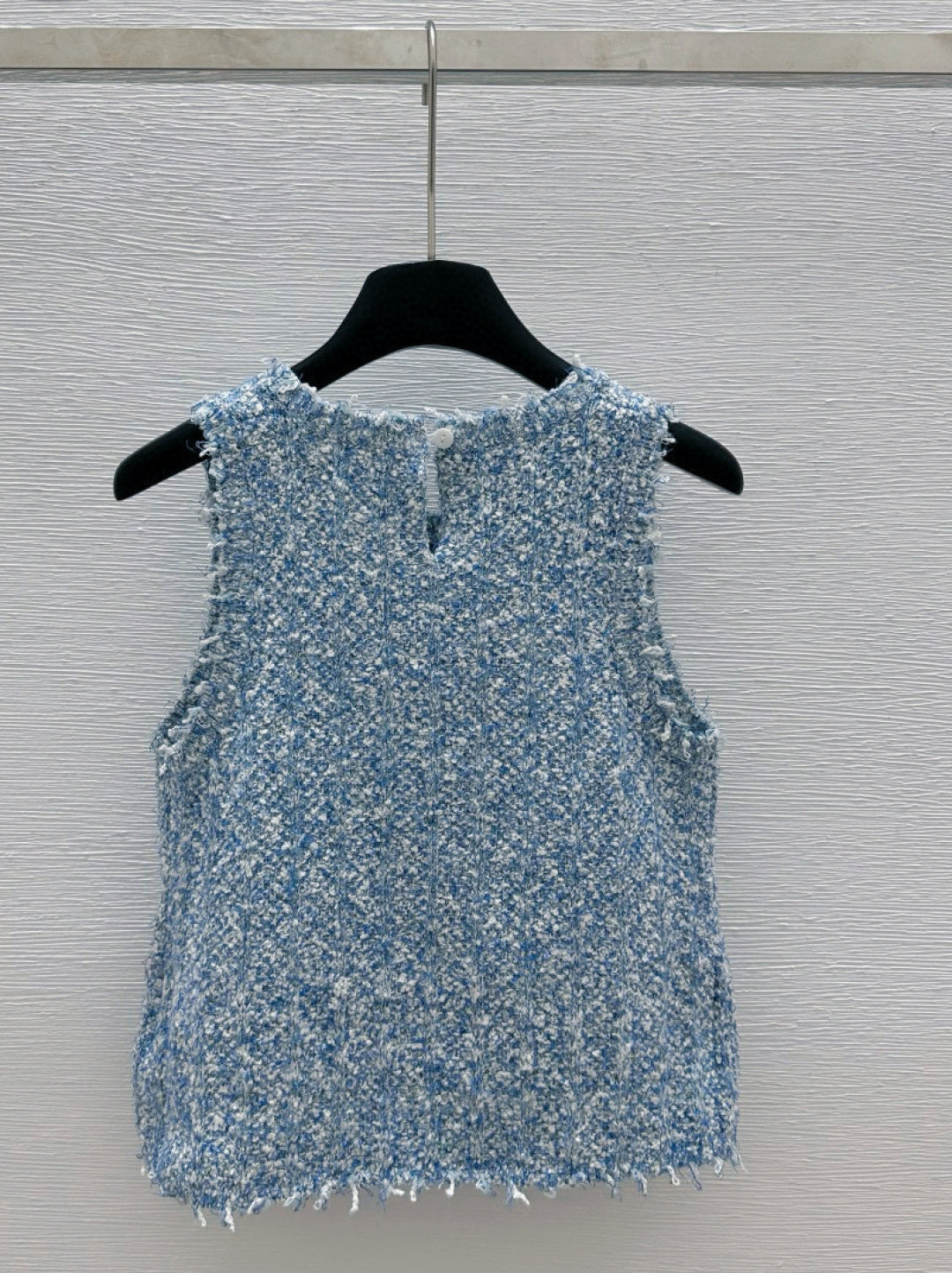 260315 New blue and white striped woolen pullover vest