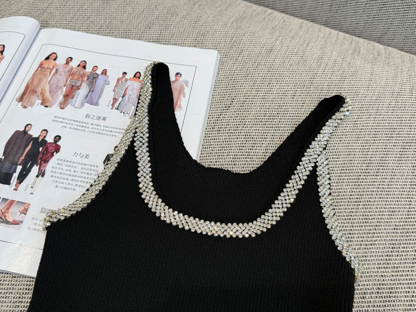 260315 New spring-autumn diamond-studded halter dress with a fitted bodice