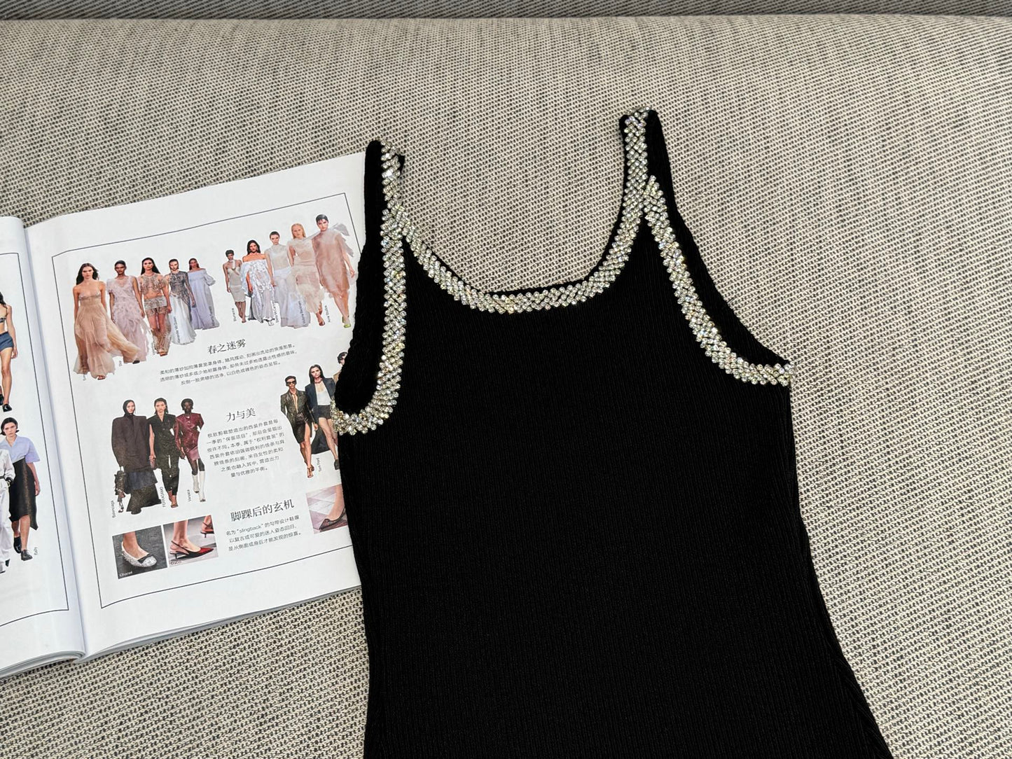 260315 New spring-autumn diamond-studded halter dress with a fitted bodice