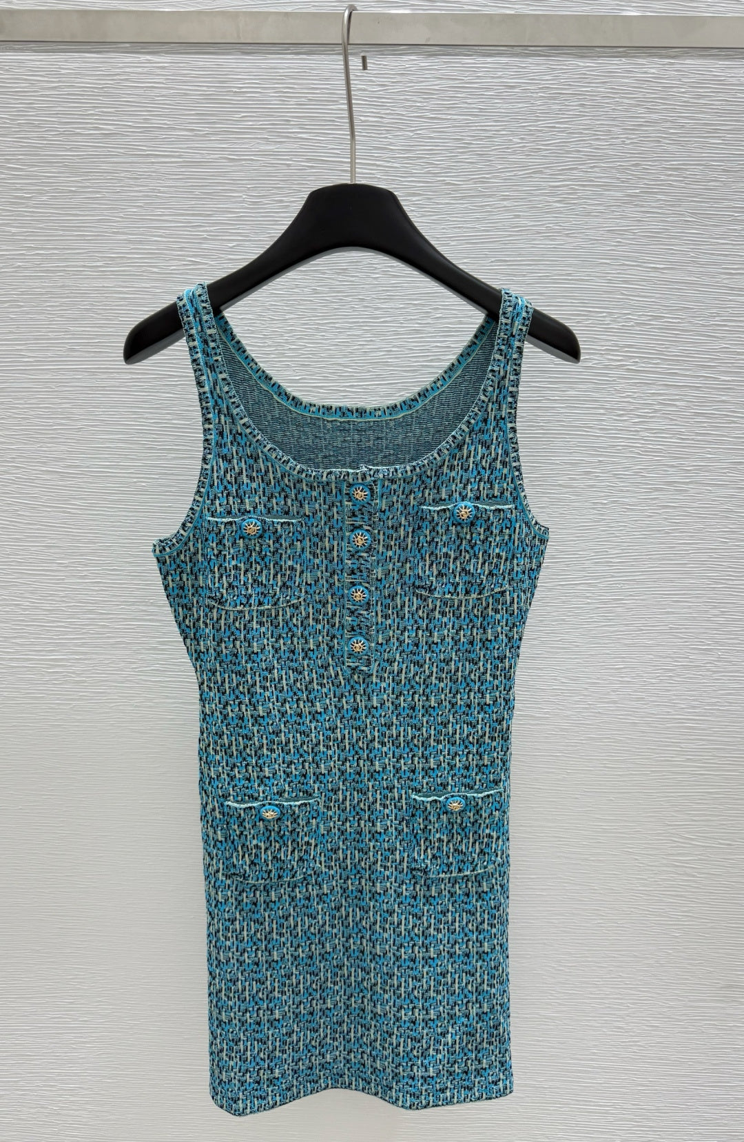 260315 New spring-autumn design-color contrast knitted backless dress