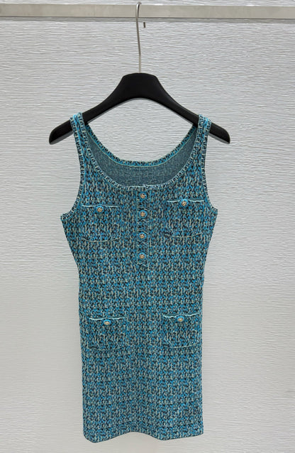 260315 New spring-autumn design-color contrast knitted backless dress