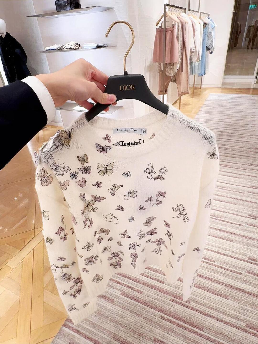 260315 New spring-autumn style white butterfly-shaped sweater