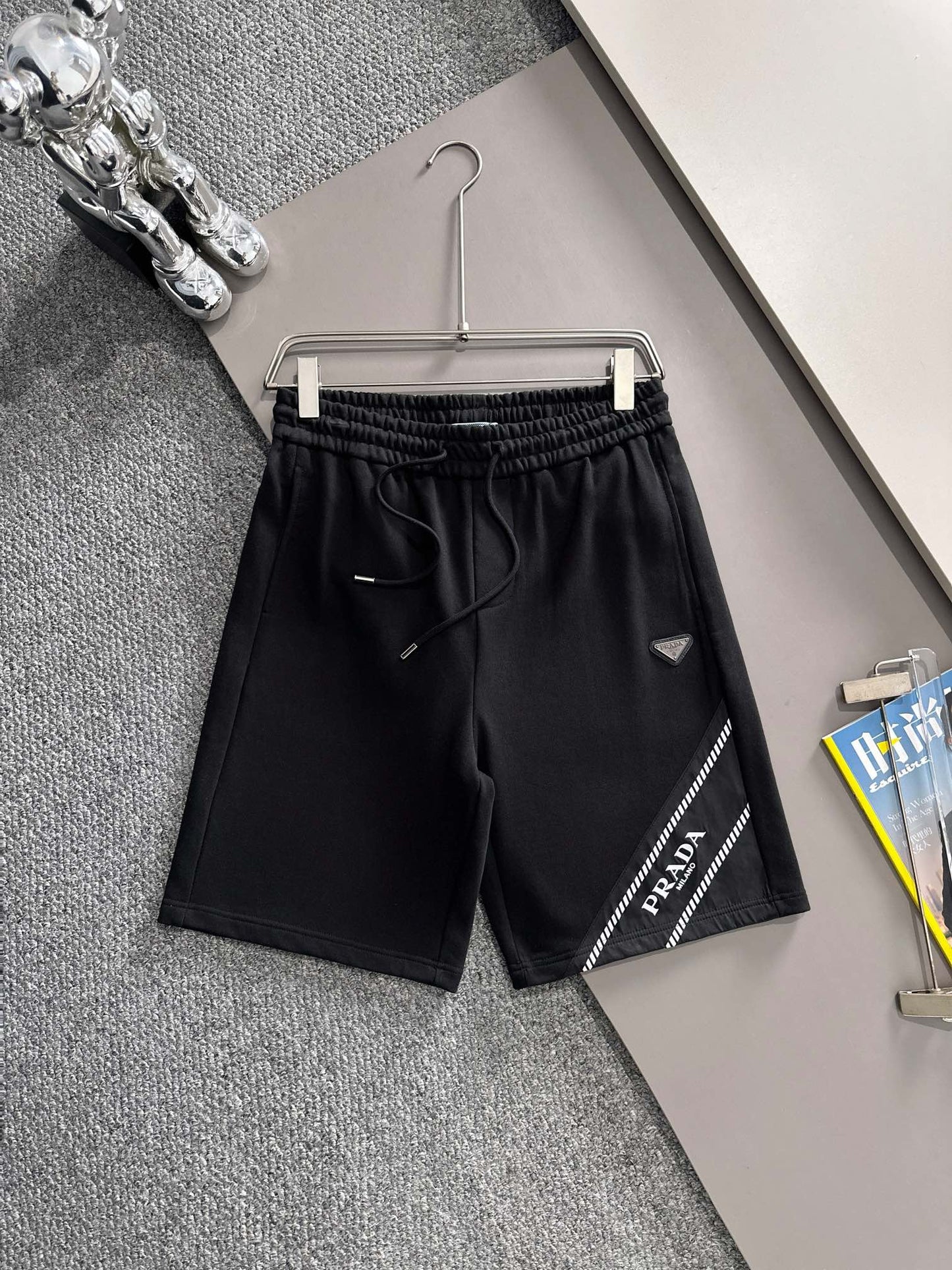260317 New high-quality knitted classic triangle logo embroidered shorts
