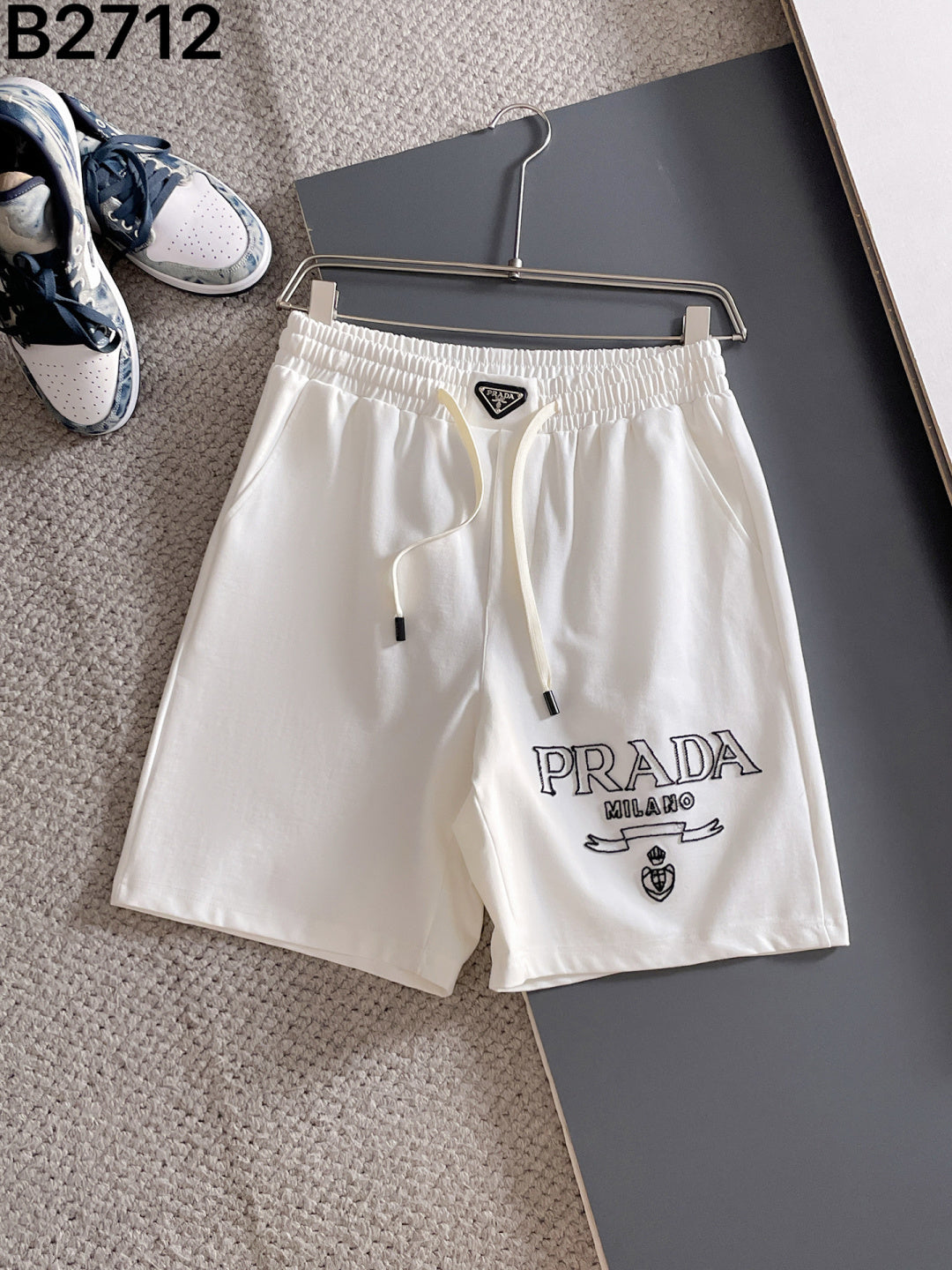 260317 New high-quality metal-stitched floral shorts