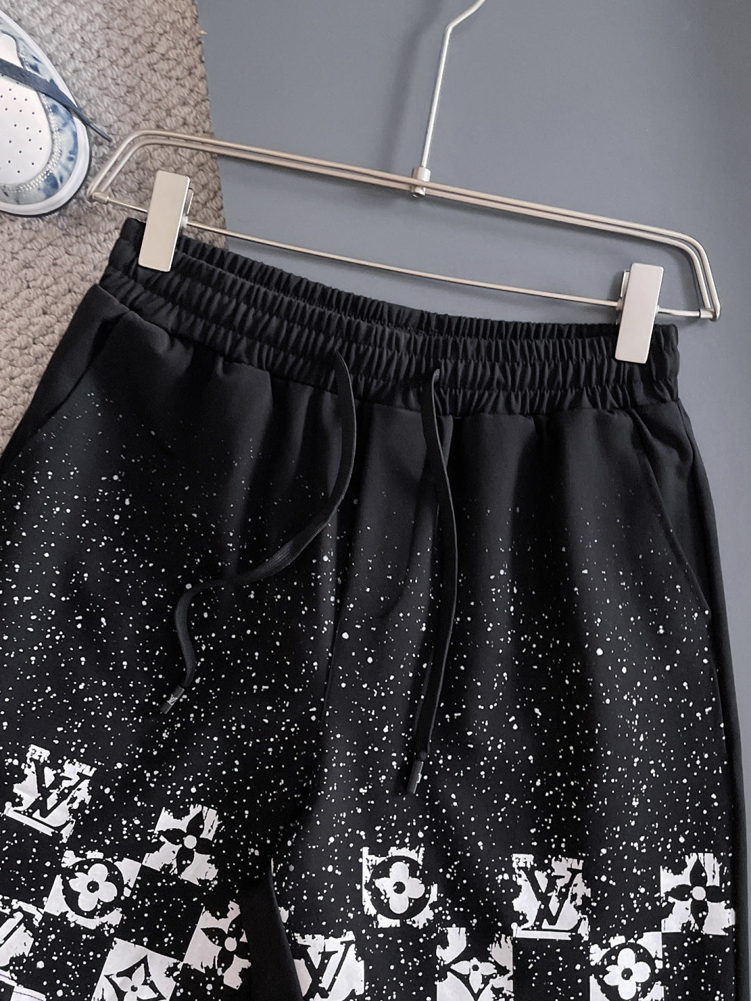 260317 New high-quality gradient checkered style shorts