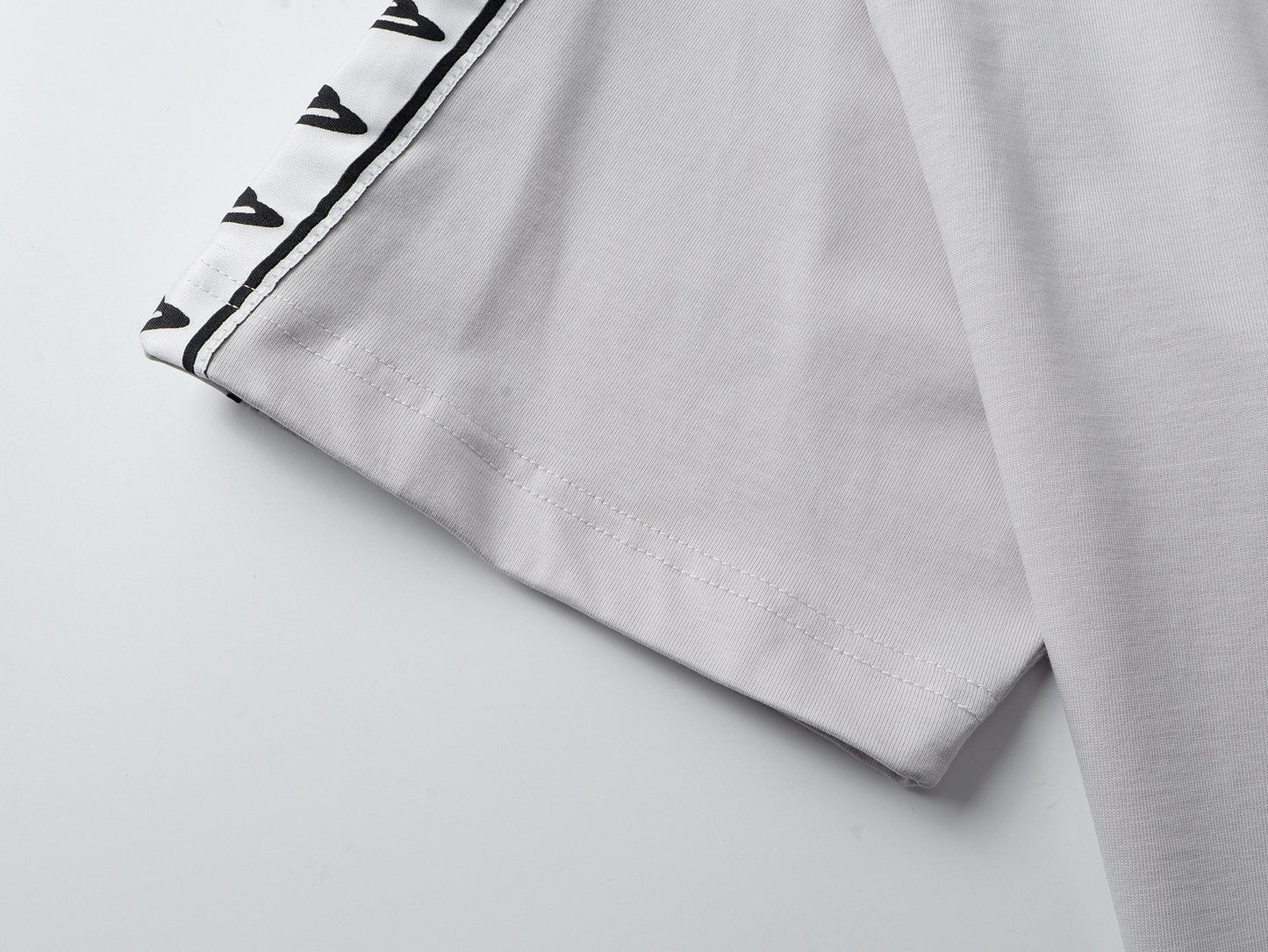 260317 New high-quality washed and distressed T-shirt