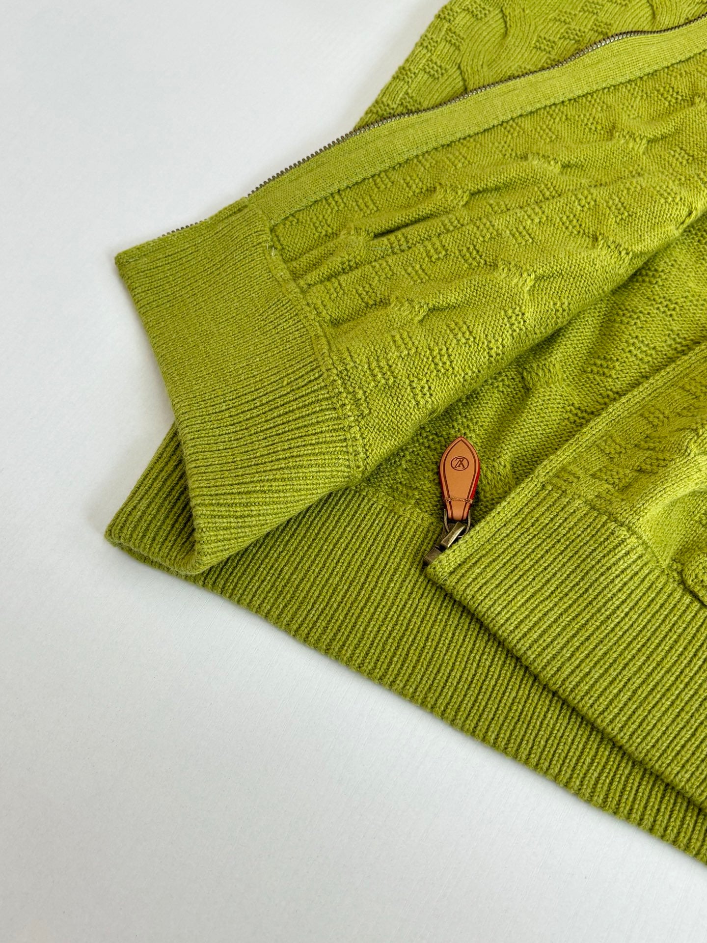 260323 New high-quality check jacquard textured knitted pullover sweater with zipper closure