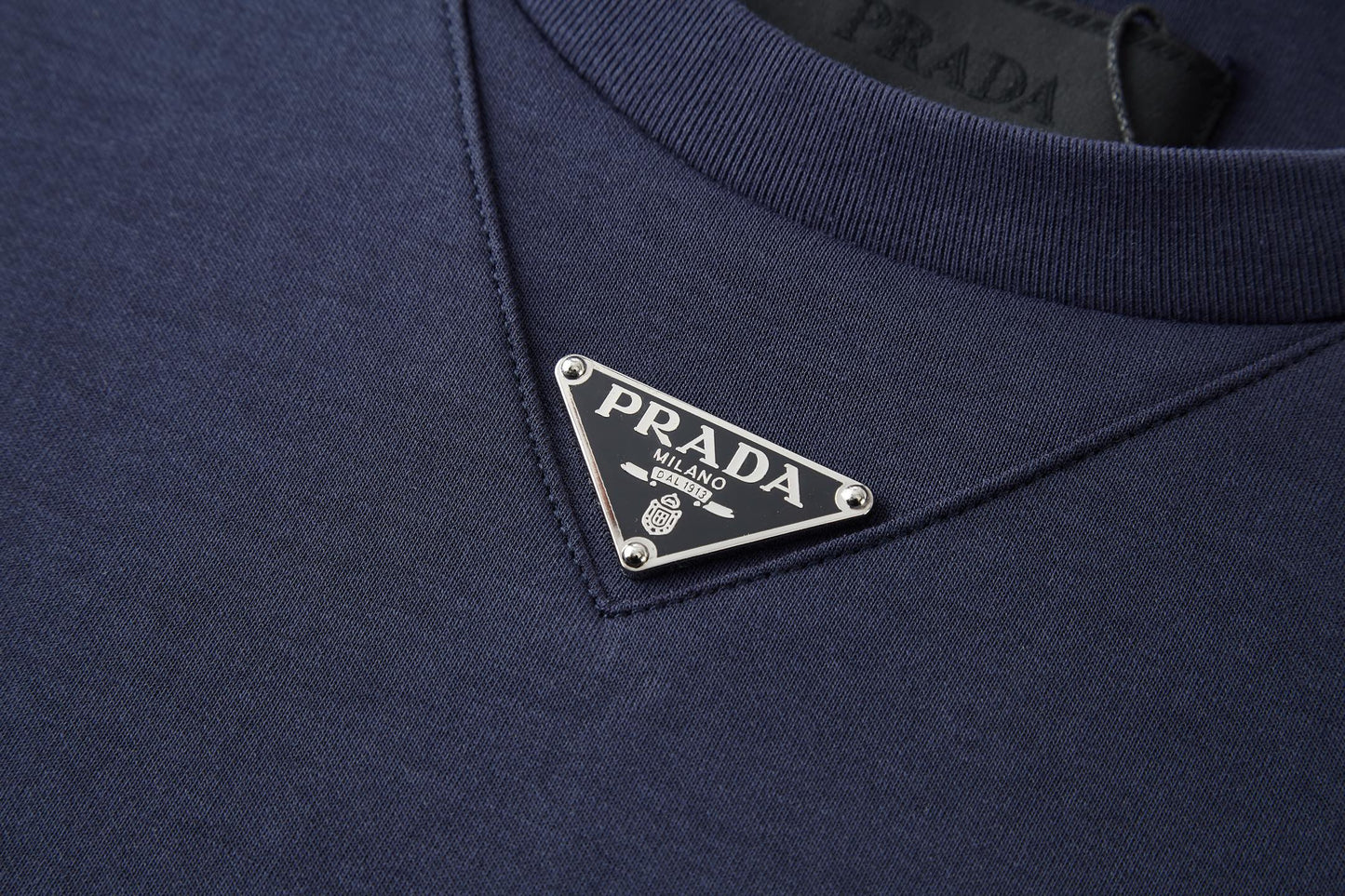 260323 New top-quality, finely crafted, flawlessly finished custom fabric T-shirt