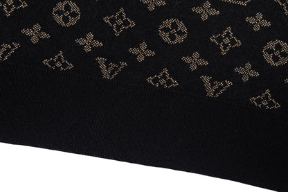 260323 New top-quality garment with flawless finish and full pattern of gradient color. Sweater.