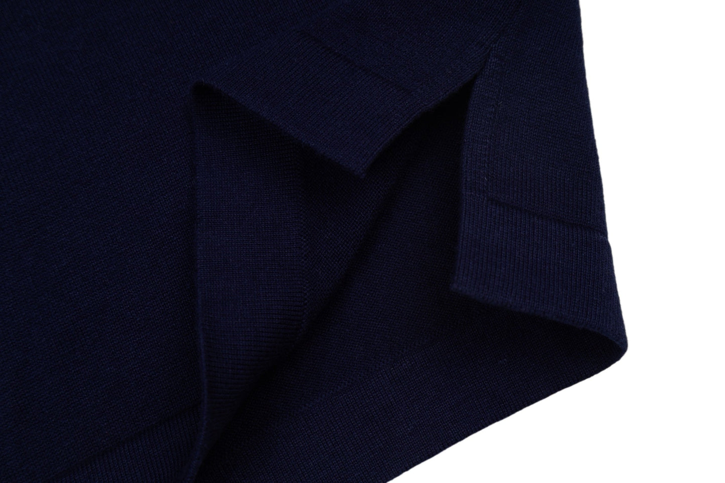 260323 New top-quality, flawlessly crafted bellflower embroidery wool-polyester POLO