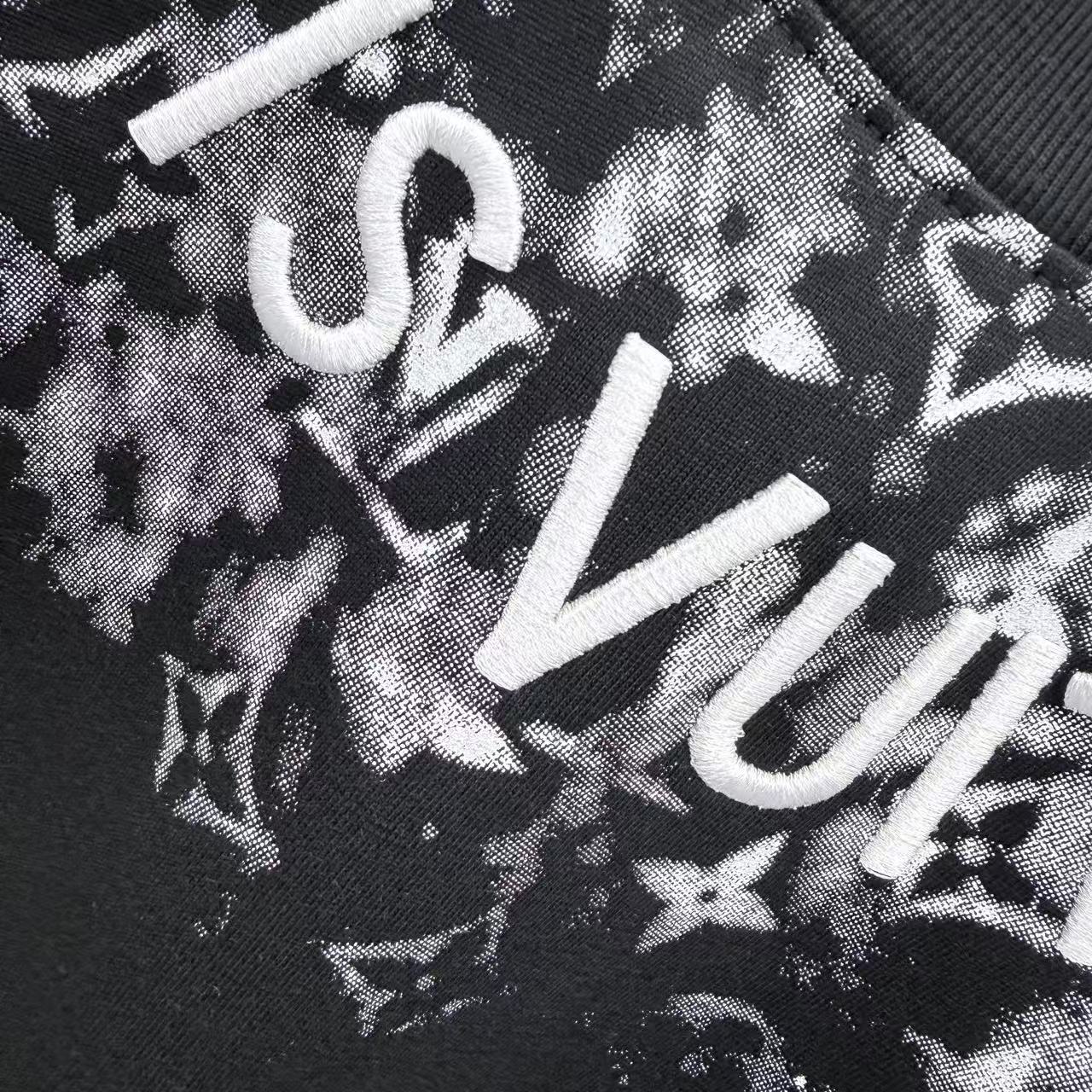260323 New high-quality T-shirt with printed and embroidered collar design