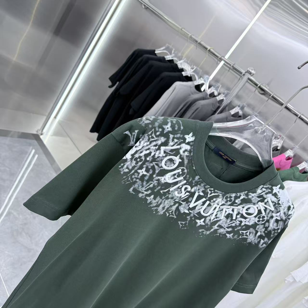 260323 New high-quality T-shirt with printed and embroidered collar design
