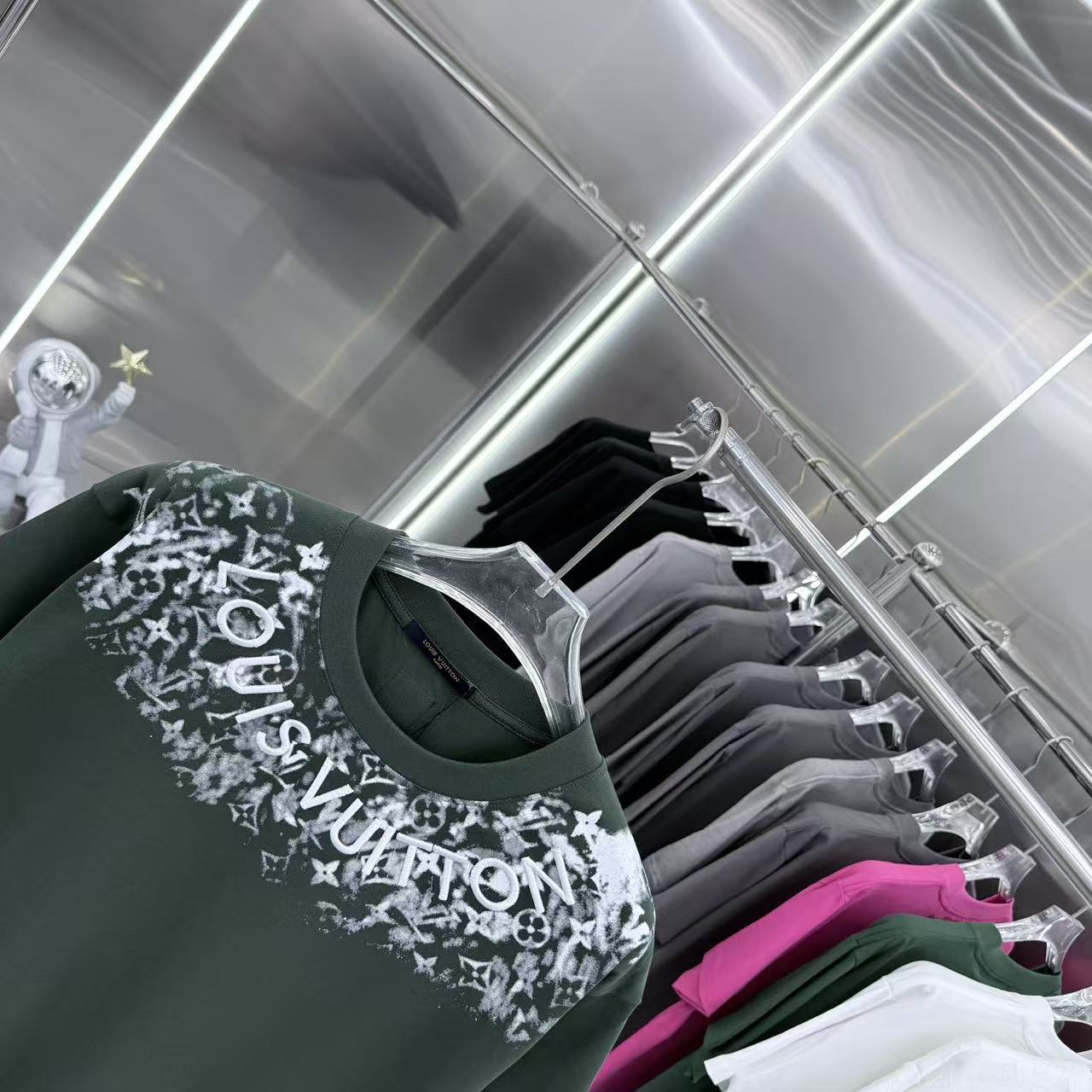260323 New high-quality T-shirt with printed and embroidered collar design