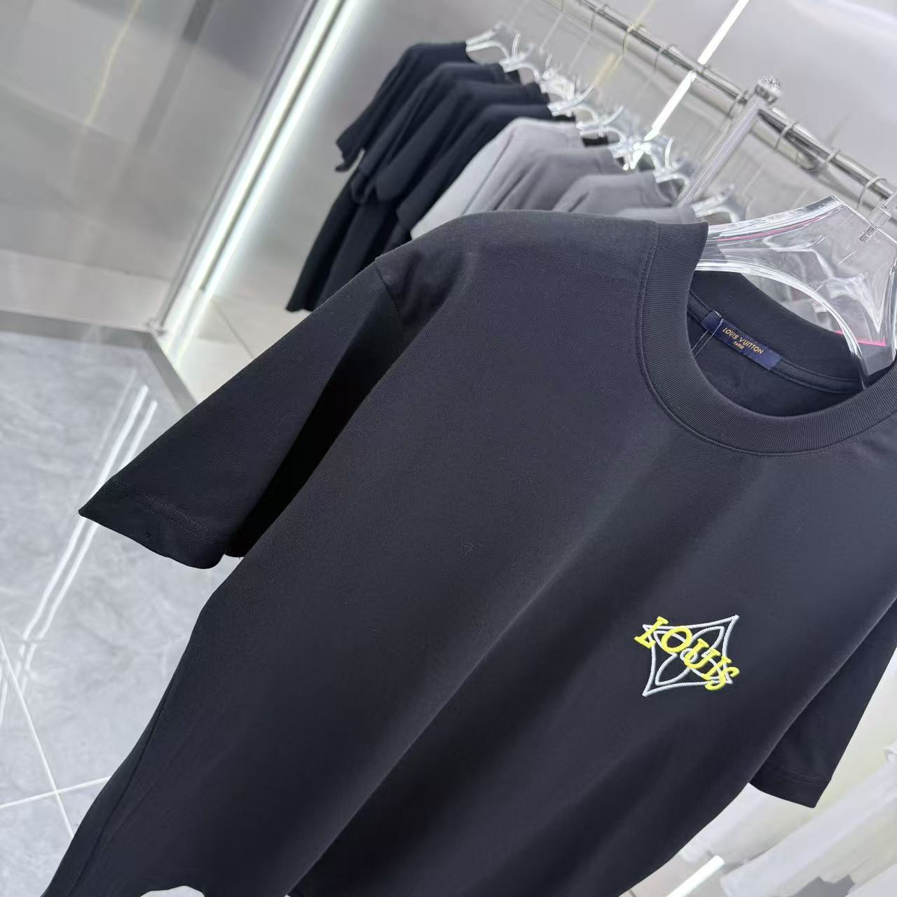 260323 New high-quality simple embroidery design T-shirt