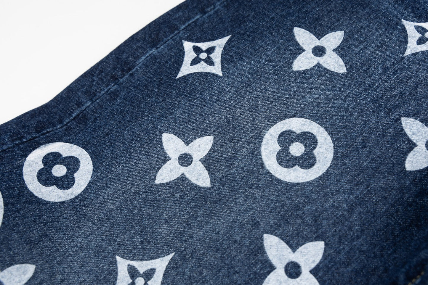 260323 New high-quality hand-painted denim trousers with exquisite craftsmanship