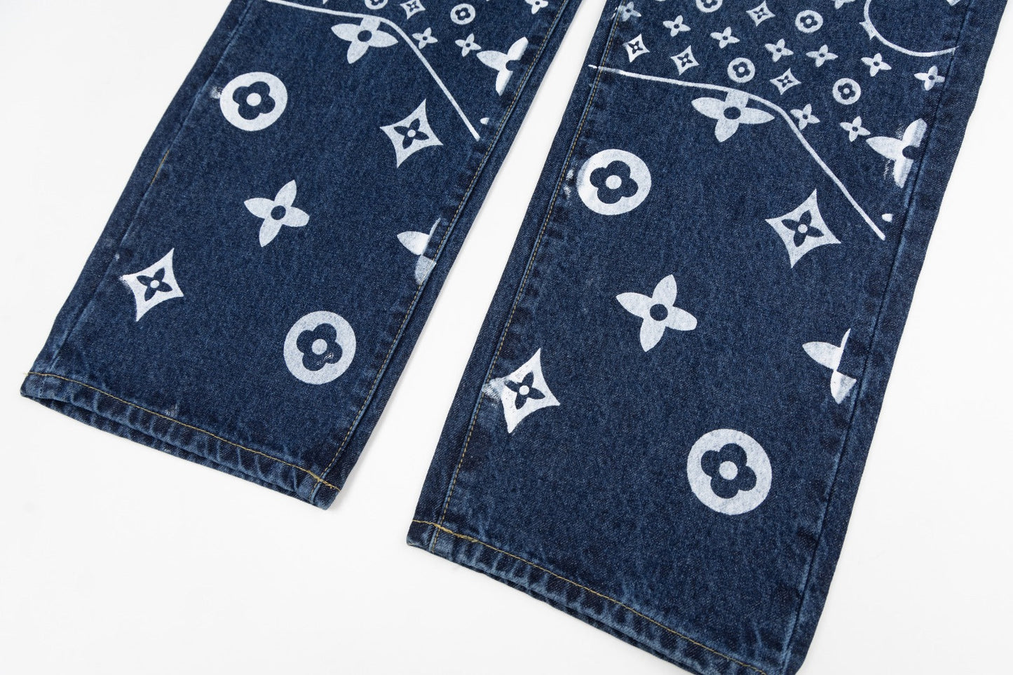 260323 New high-quality hand-painted denim trousers with exquisite craftsmanship