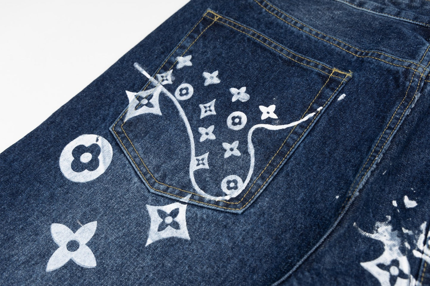 260323 New high-quality hand-painted denim trousers with exquisite craftsmanship