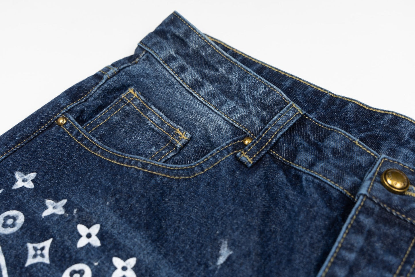 260323 New high-quality hand-painted denim trousers with exquisite craftsmanship