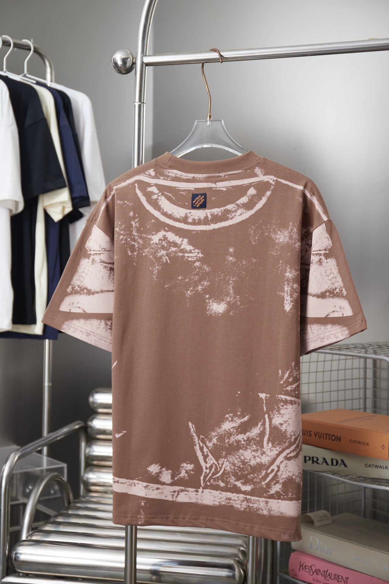 260323 New high-quality graffiti-overprinted print T-shirt