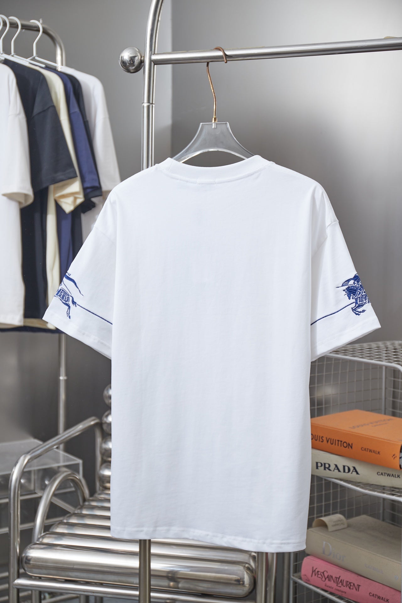 260323 New high-quality horse logo embroidered T-shirt