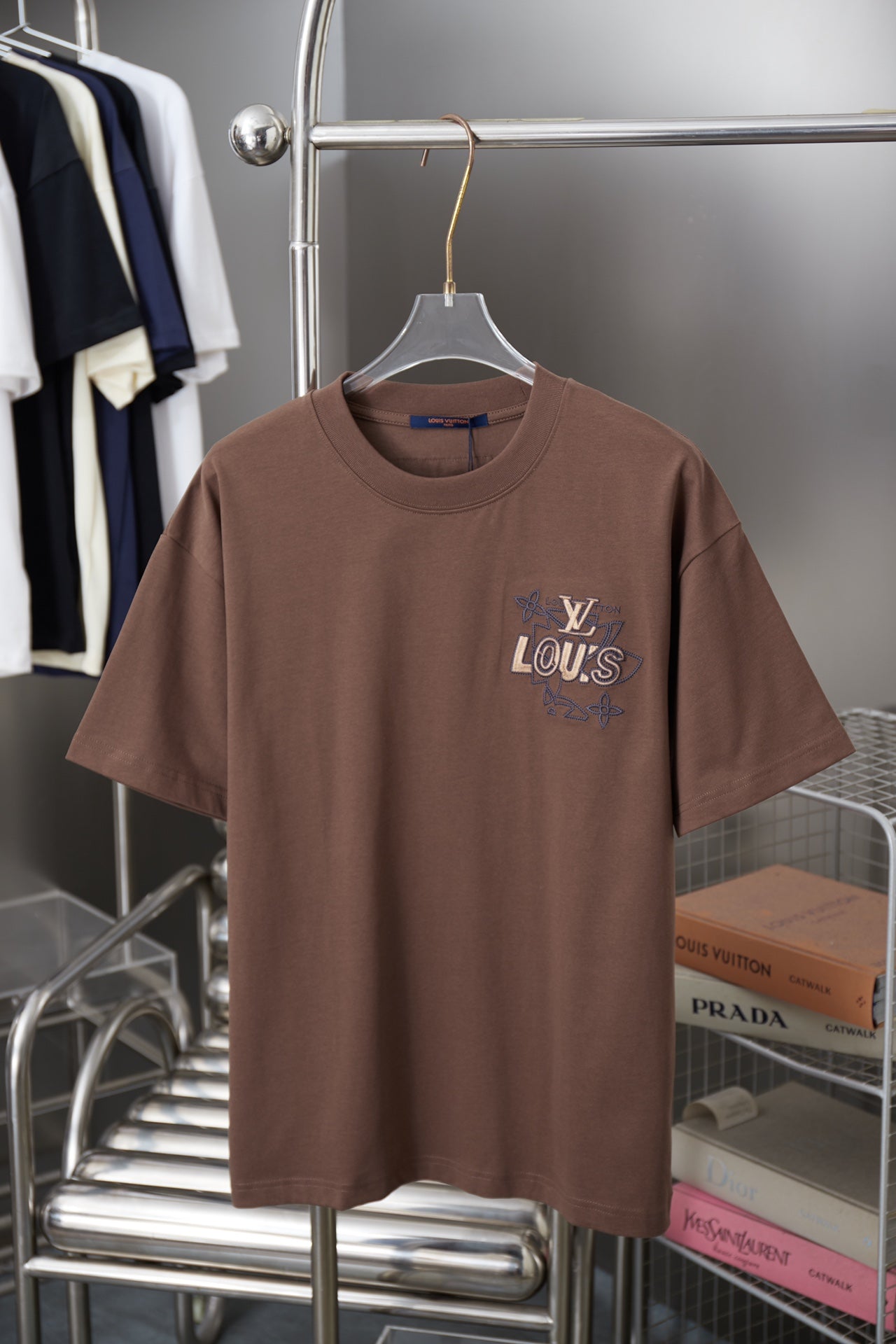 260323 New high-quality, feature-rich patchwork embroidered T-shirt