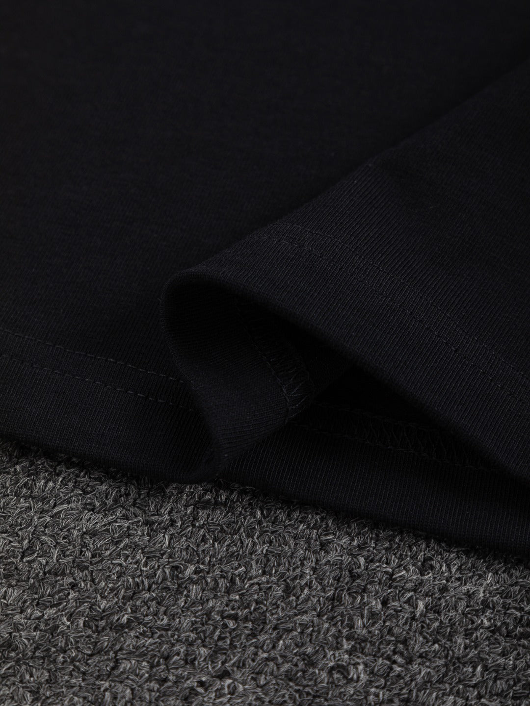 260415 New high-quality small logo embroidered simple T-shirt