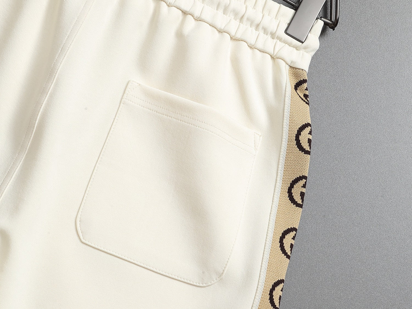 260415 New high-quality classic side-striped shorts