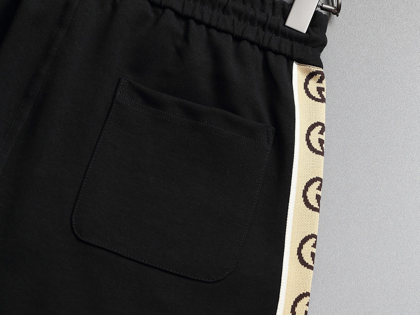 260415 New high-quality classic side-striped shorts