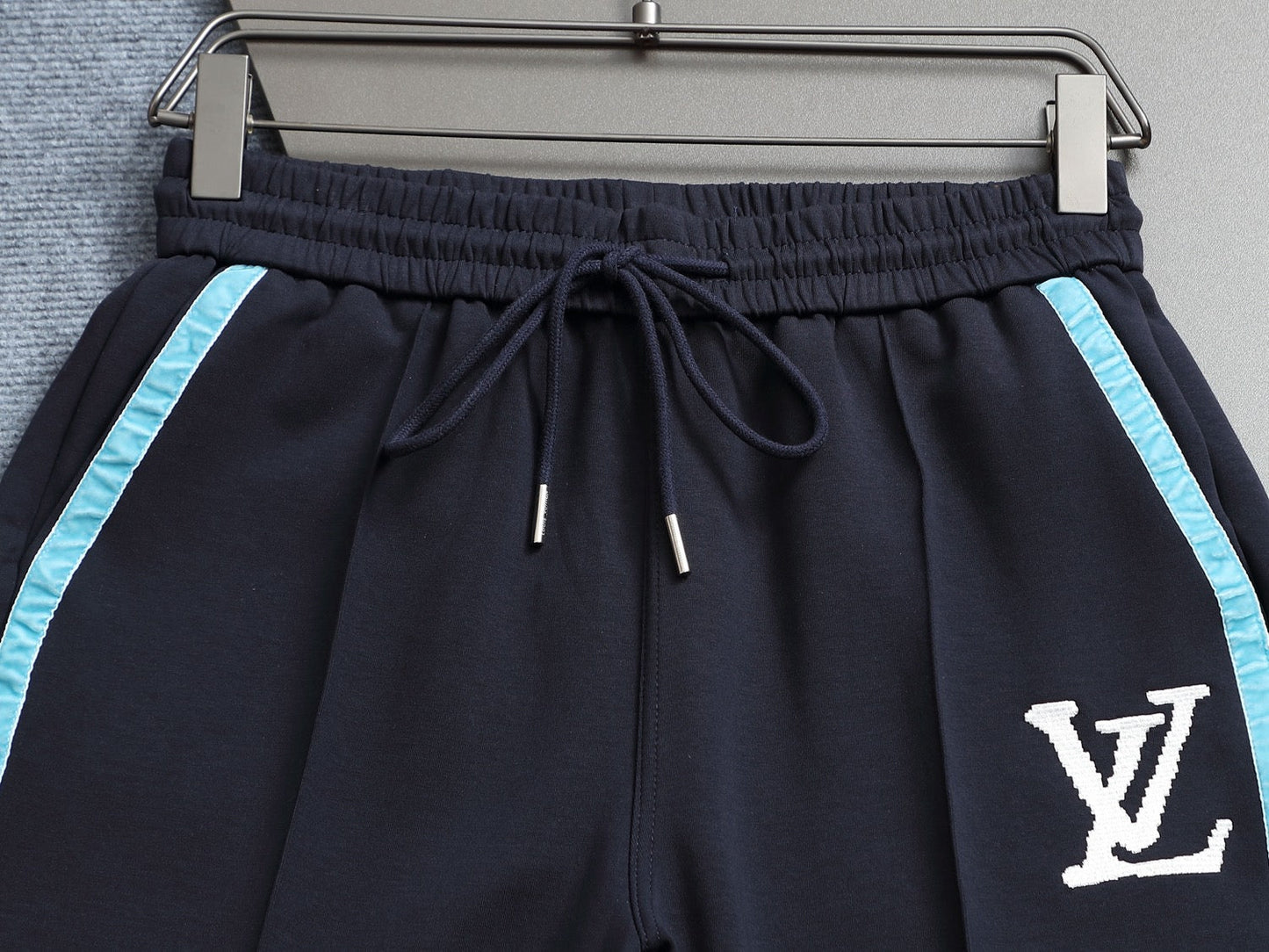 260415 New high-quality color-matched simple icon short pants