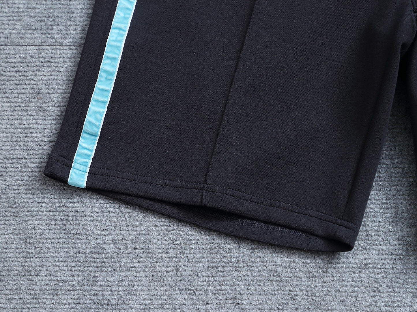 260415 New high-quality color-matched simple icon short pants