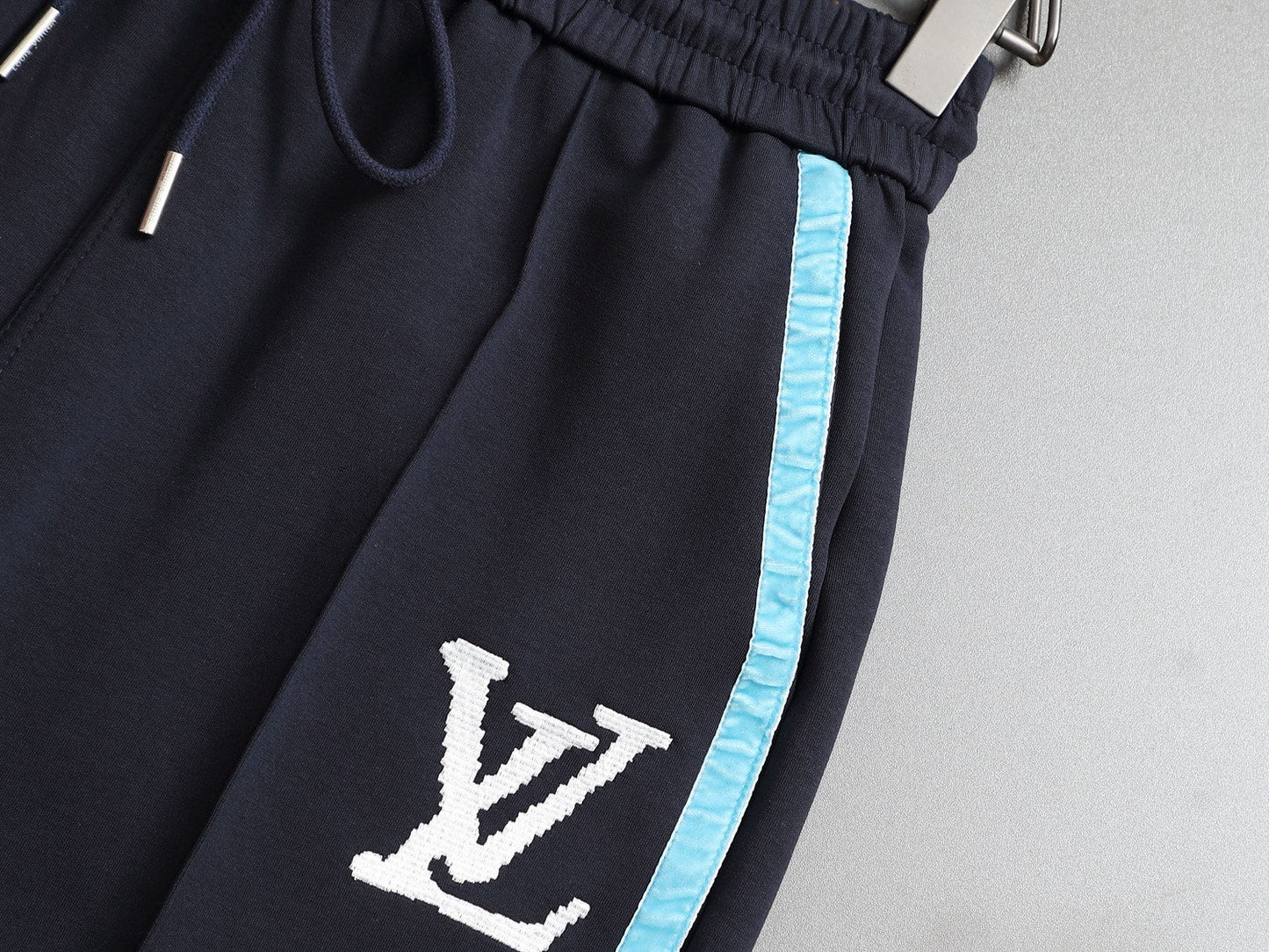 260415 New high-quality color-matched simple icon short pants