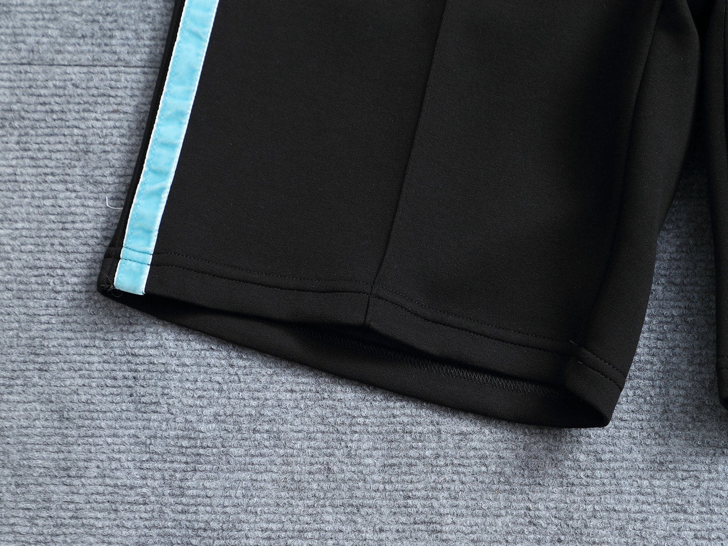 260415 New high-quality color-matched simple icon short pants