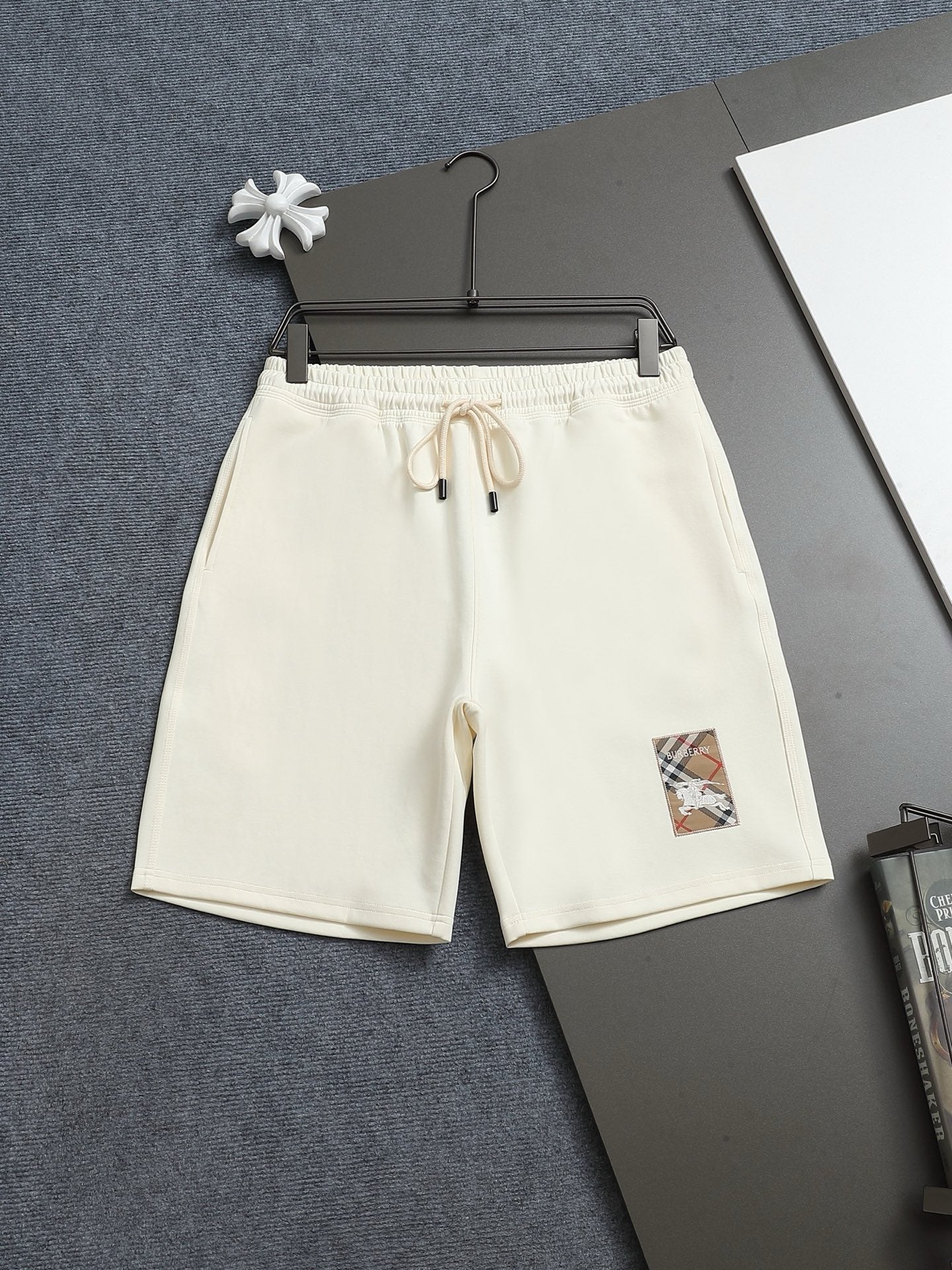 260415 New high-quality, minimalist patchwork design shorts