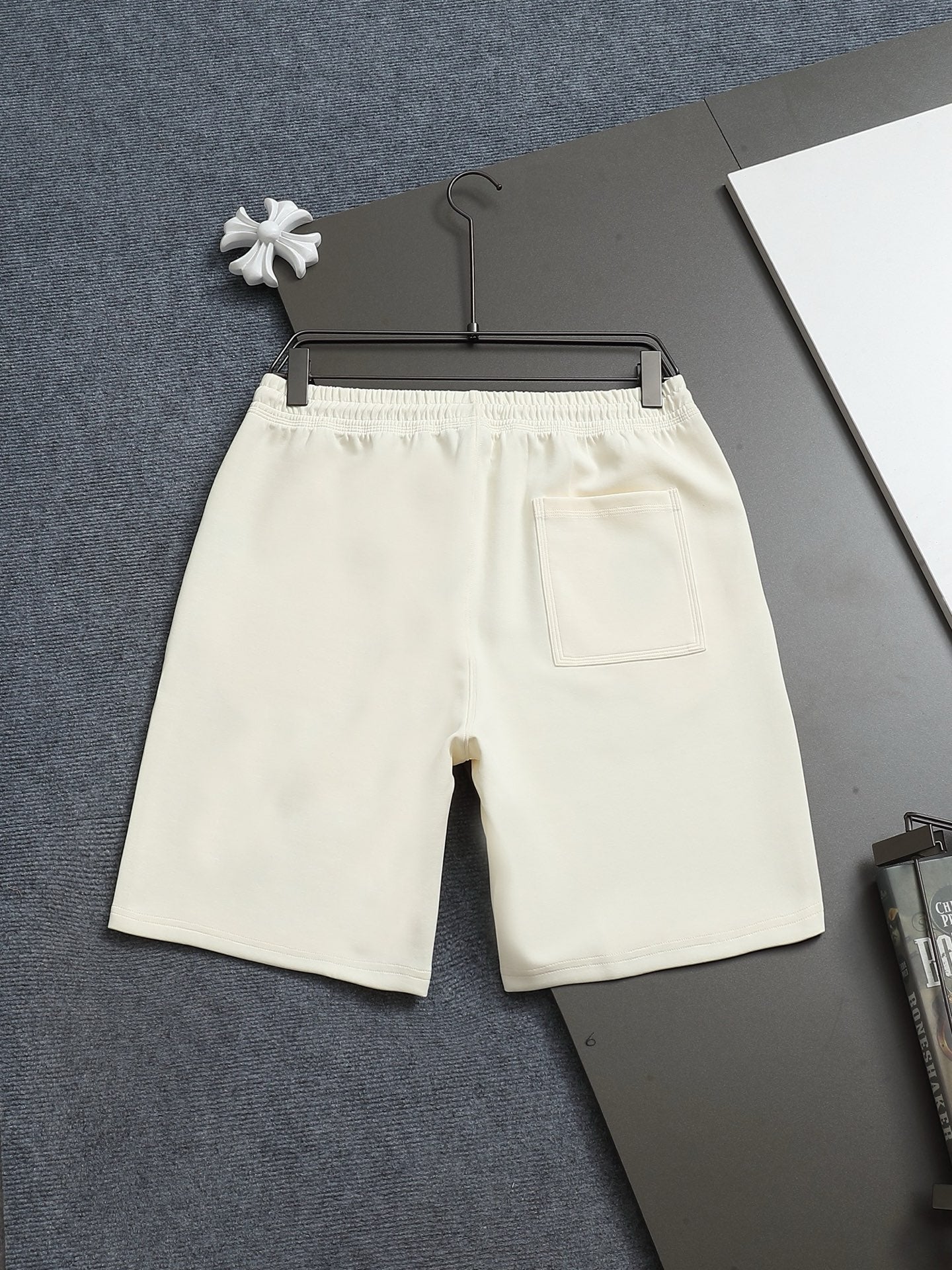 260415 New high-quality, minimalist patchwork design shorts