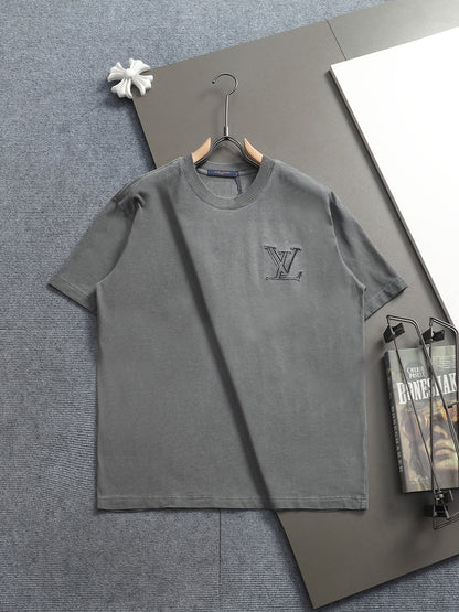 260415 New high-quality, high-grade embroidered and distressed T-shirt
