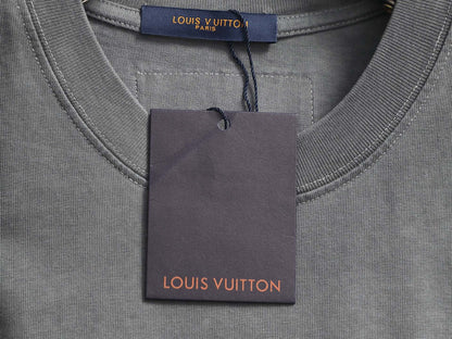260415 New high-quality, high-grade embroidered and distressed T-shirt
