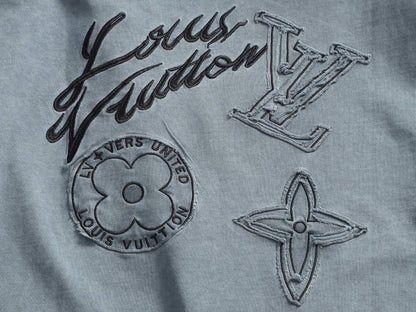 260415 New high-quality, high-grade embroidered and distressed T-shirt