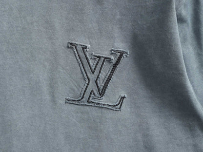 260415 New high-quality, high-grade embroidered and distressed T-shirt