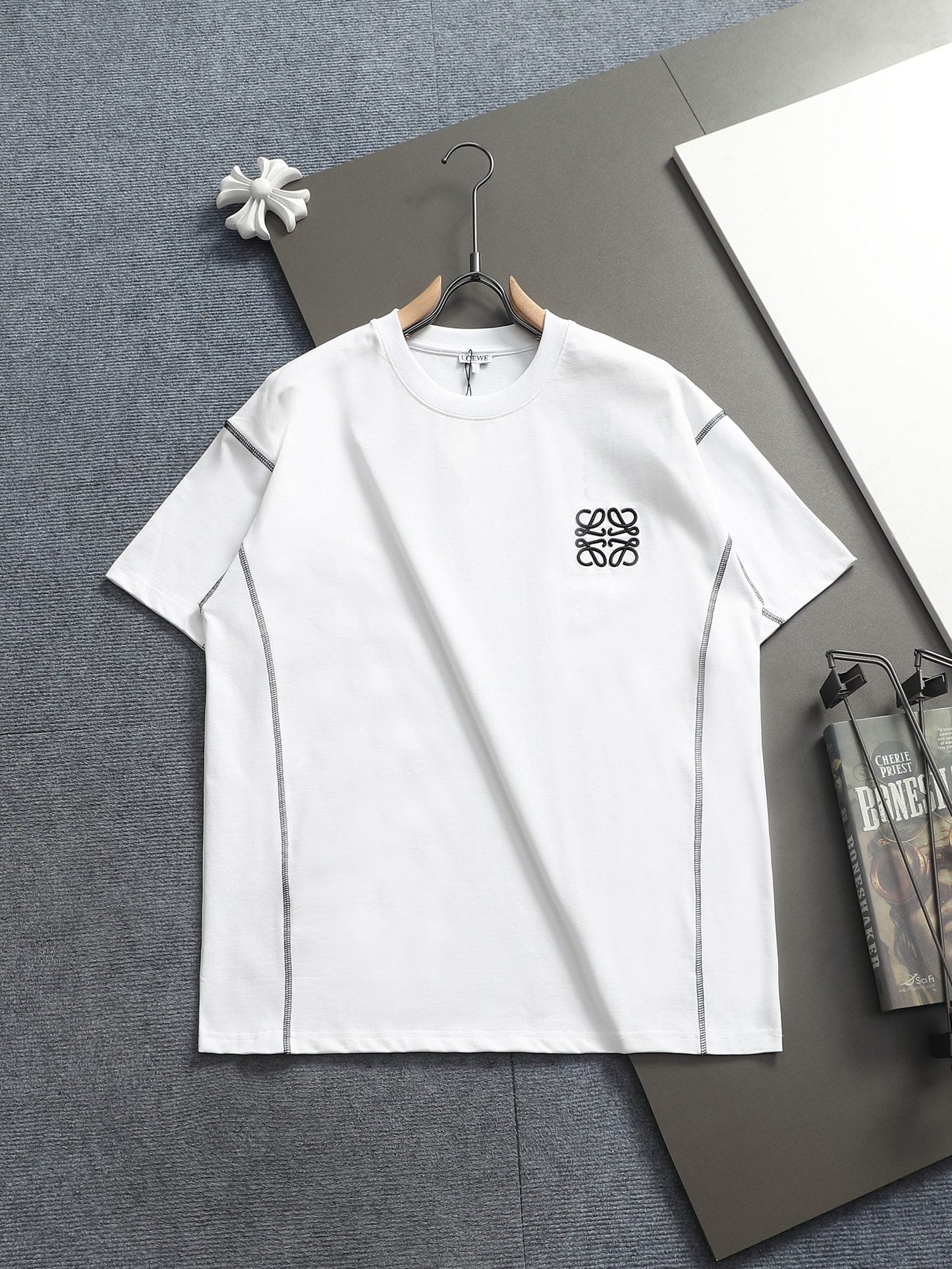 260415 New high-quality, minimalist design T-shirt