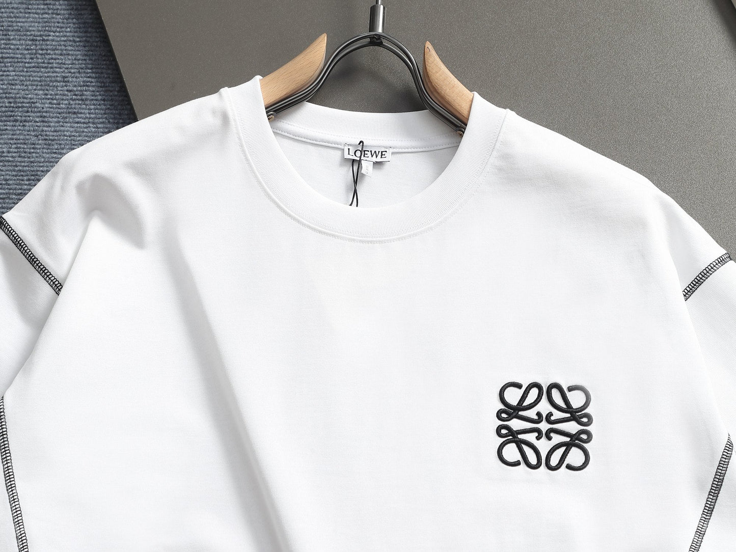 260415 New high-quality, minimalist design T-shirt