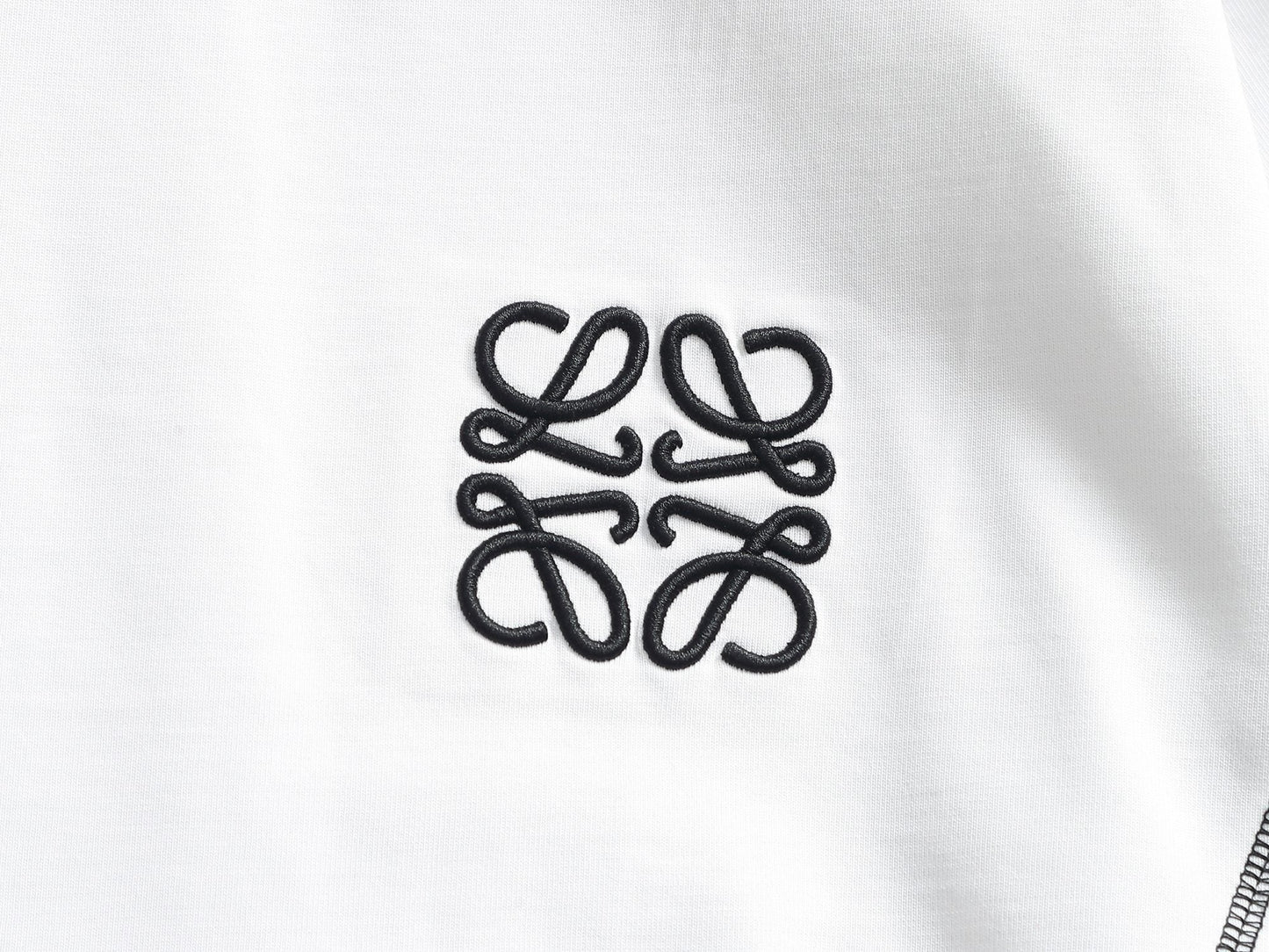 260415 New high-quality, minimalist design T-shirt