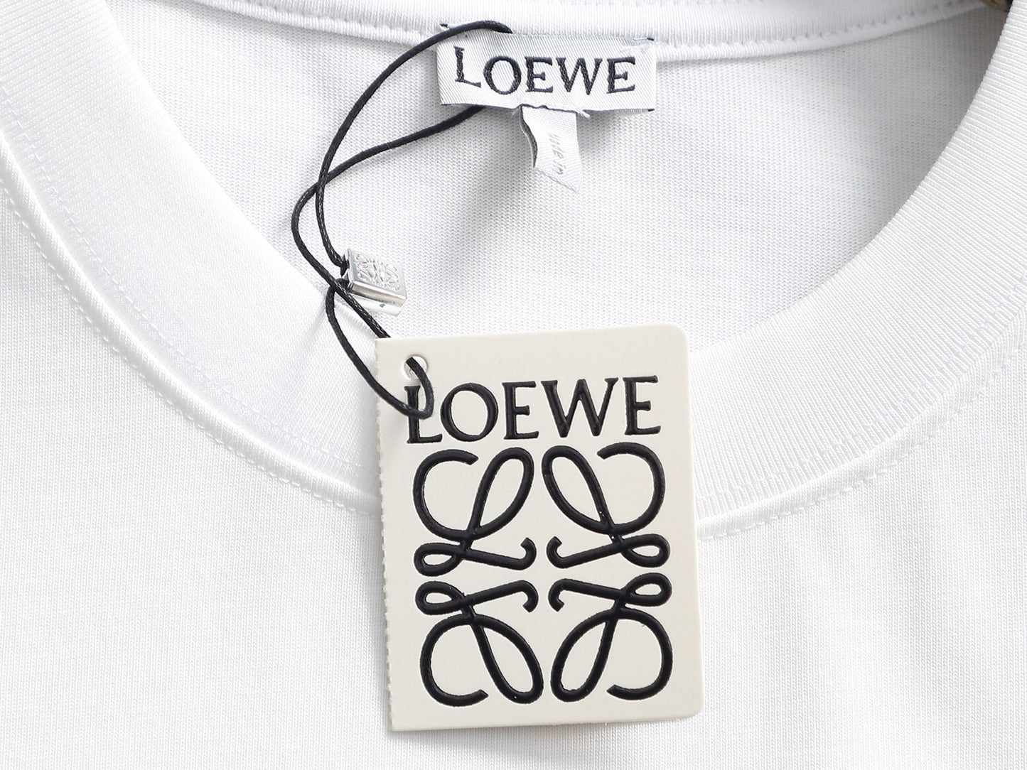 260415 New high-quality, minimalist design T-shirt