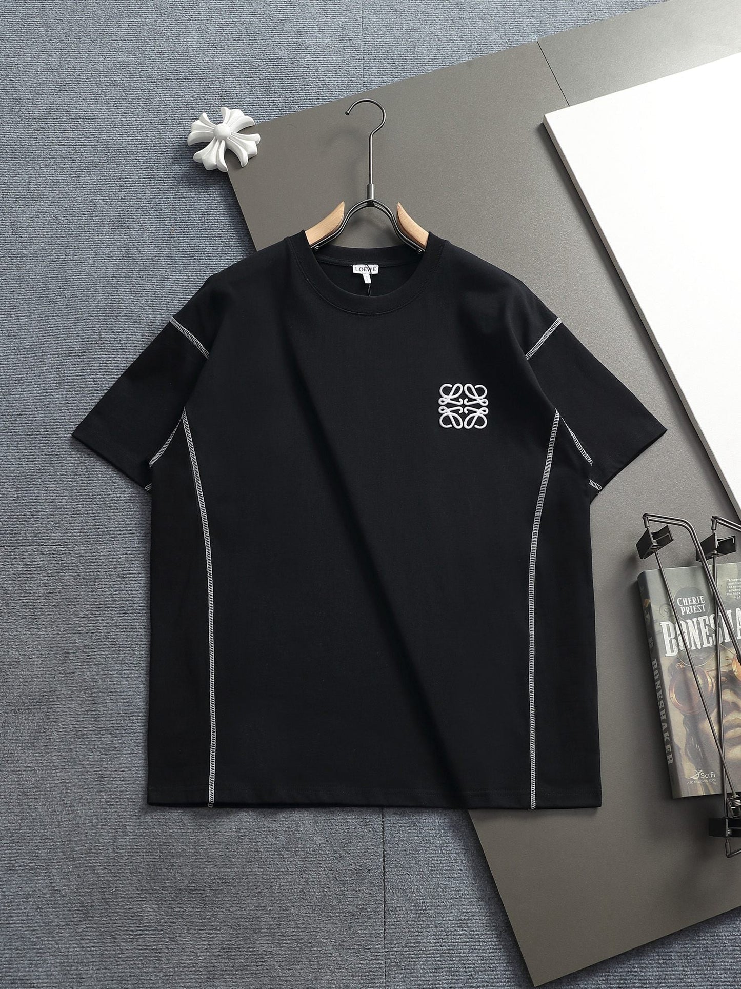 260415 New high-quality, minimalist design T-shirt