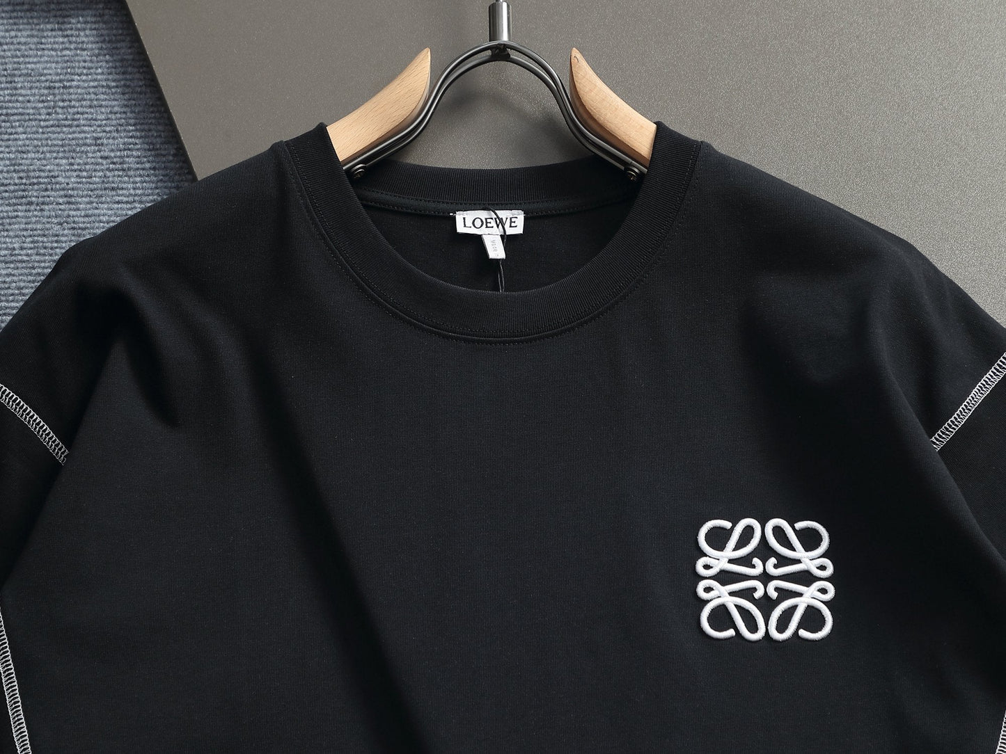 260415 New high-quality, minimalist design T-shirt