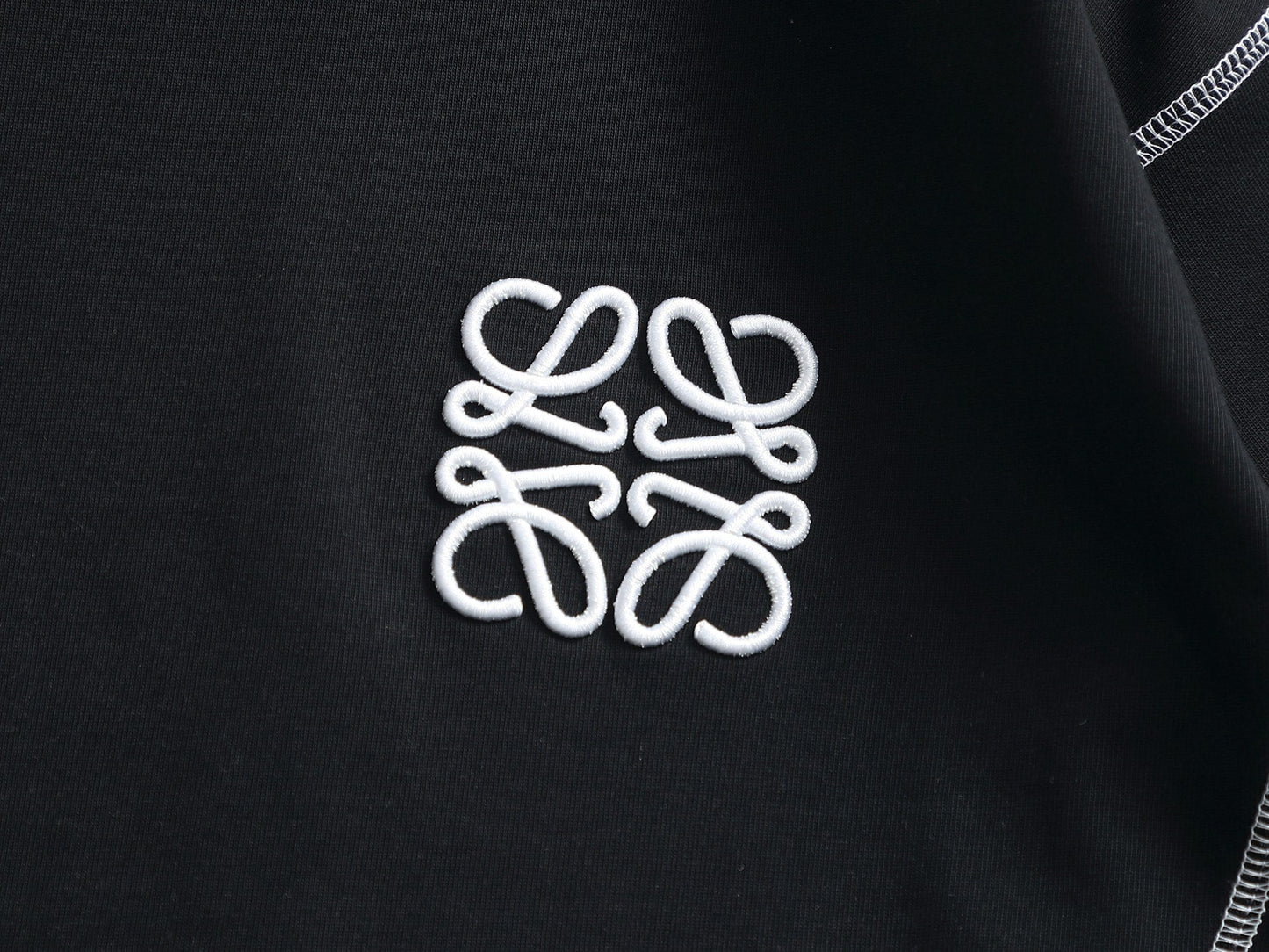 260415 New high-quality, minimalist design T-shirt