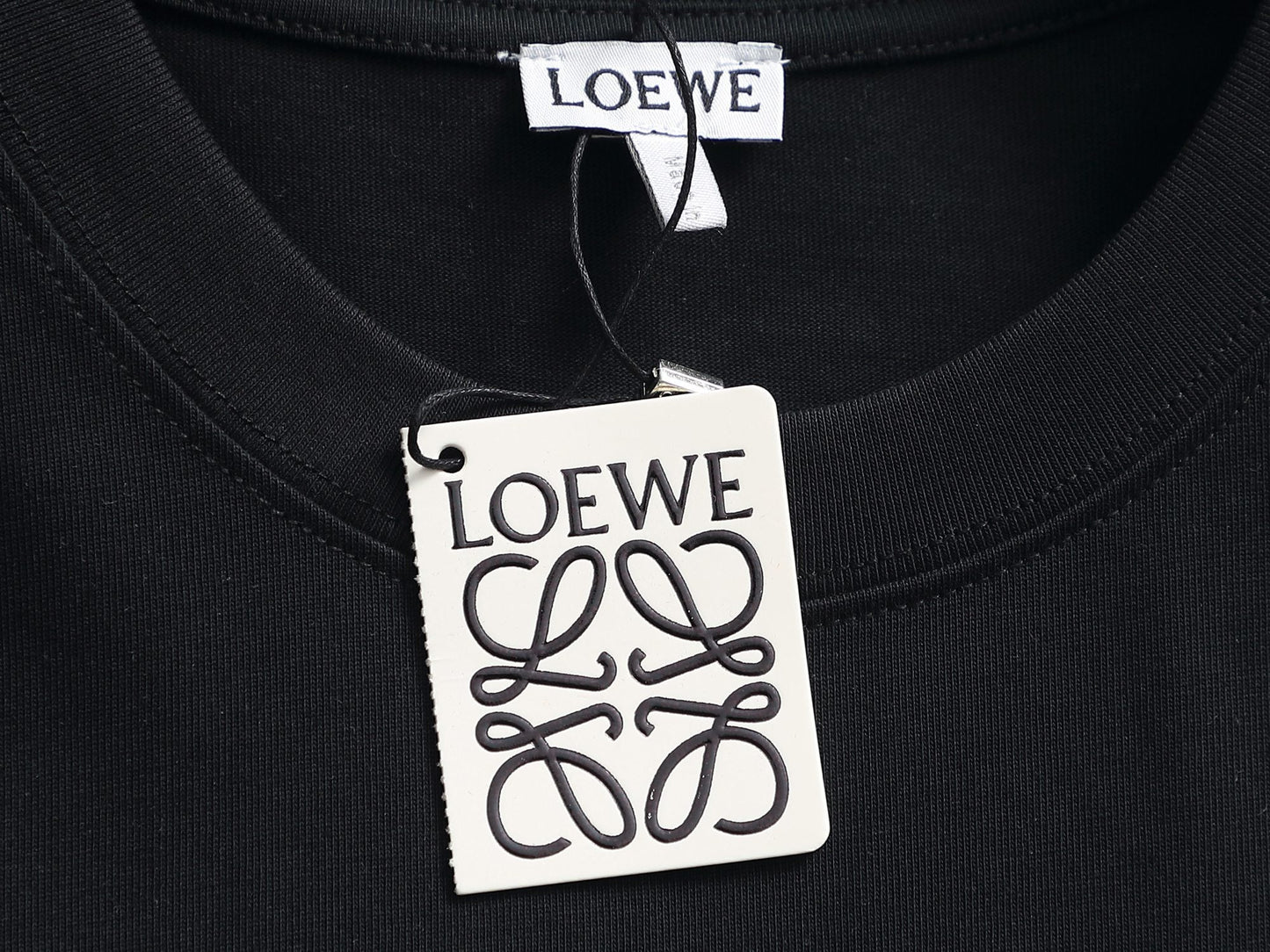260415 New high-quality, minimalist design T-shirt