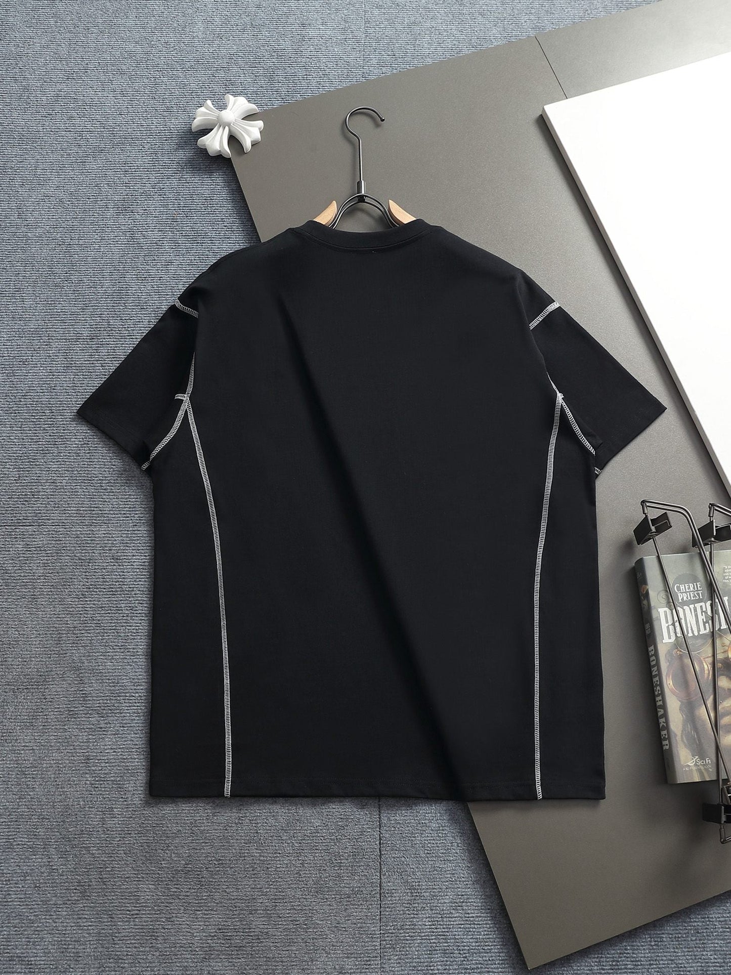 260415 New high-quality, minimalist design T-shirt