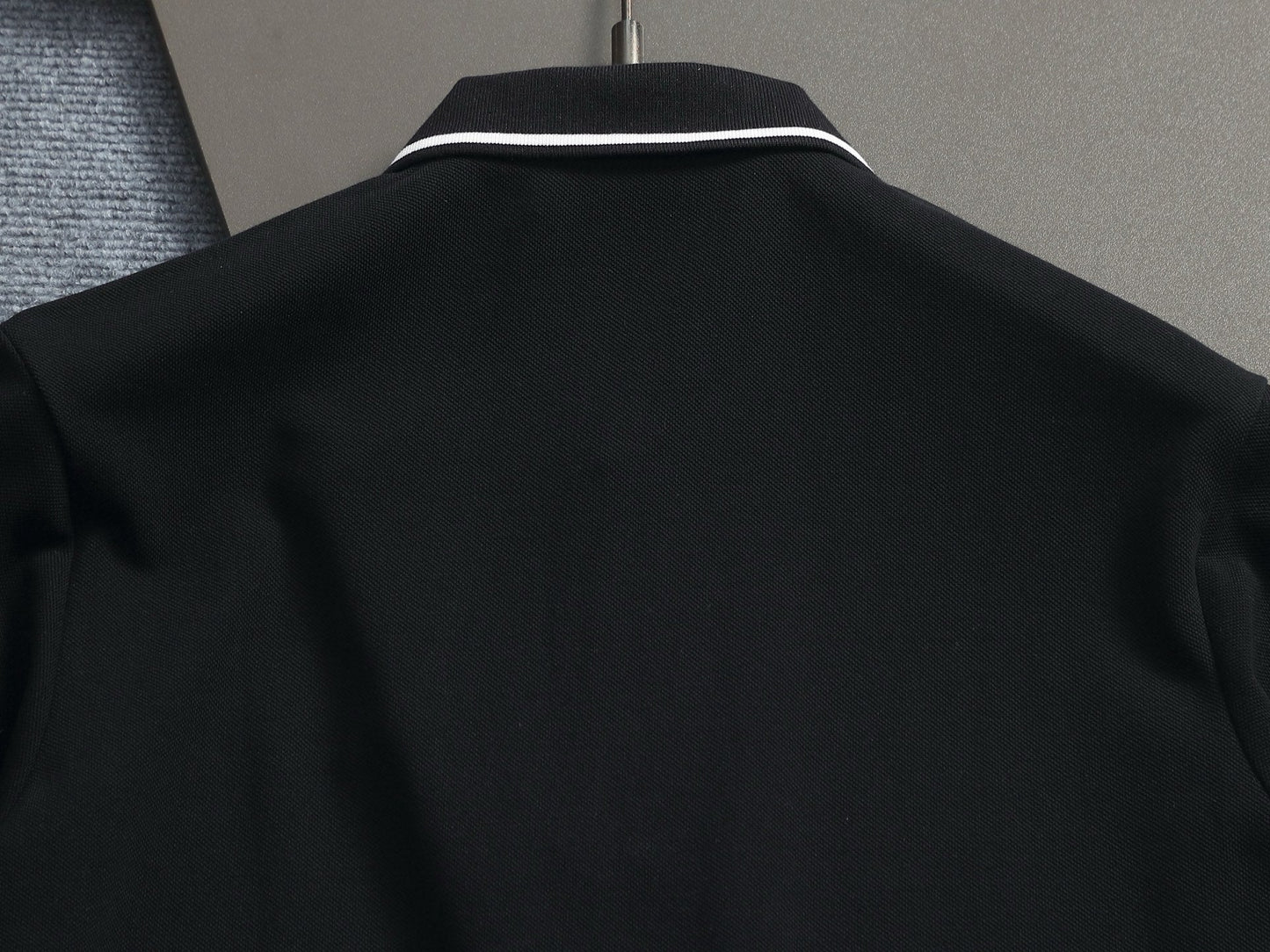 260415 New high-quality color-matched small icon polo shirt